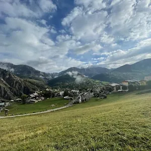  Appartement Le Seignus D'allos T2 30m2. Aux Pieds Des Pistes.