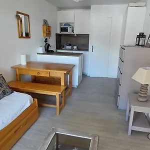  Appartement L Antares Les Etoiles La Foux D Joli Studio 4 Couchages